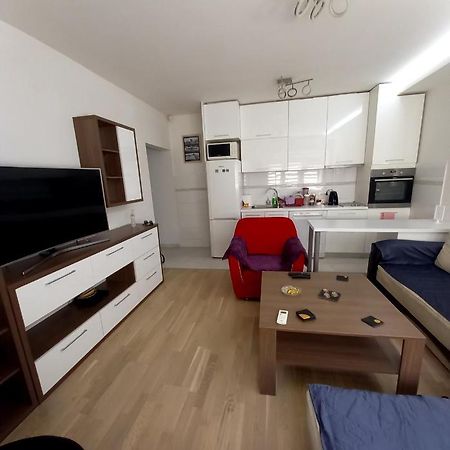 Skopje Contemporary Apartment Exteriör bild