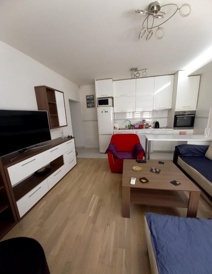 Skopje Contemporary Apartment Exteriör bild