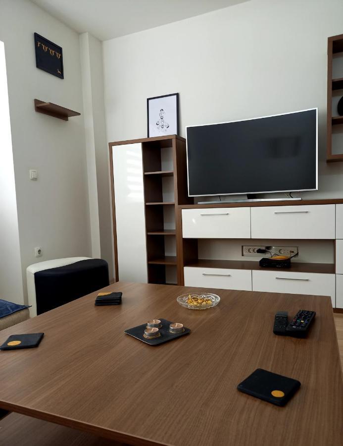 Skopje Contemporary Apartment Exteriör bild