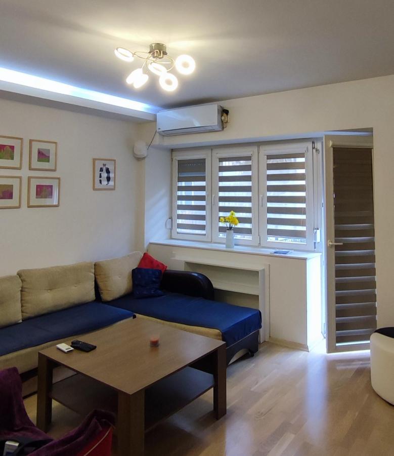 Skopje Contemporary Apartment Exteriör bild